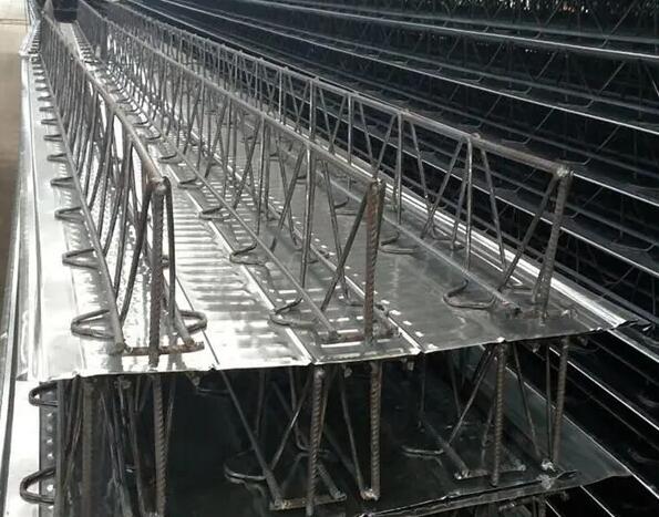 襄陽遠(yuǎn)大彩鋼廠家簡述施工完成后對(duì)桁架樓承板的檢查